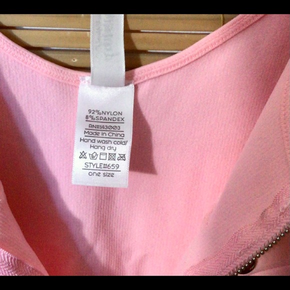 Dynamic zippered body suit from Hot Topic - Picture 3 of 11